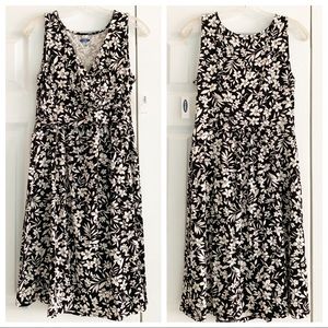 Old Navy Maternity Sundress Size Small NWT
